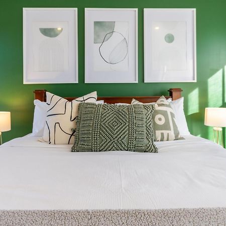 Gorgeous In Green - 2 Bed Central Oasis W/King Bed Christchurch Exteriör bild