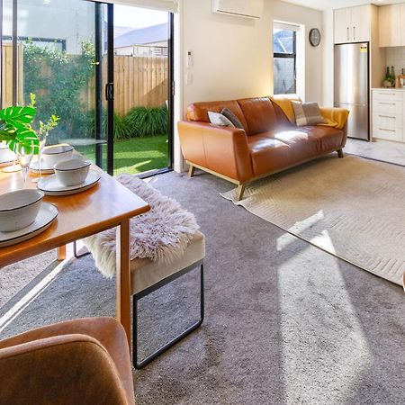Gorgeous In Green - 2 Bed Central Oasis W/King Bed Christchurch Exteriör bild