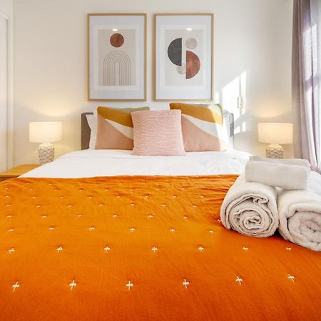 Gorgeous In Green - 2 Bed Central Oasis W/King Bed Christchurch Exteriör bild
