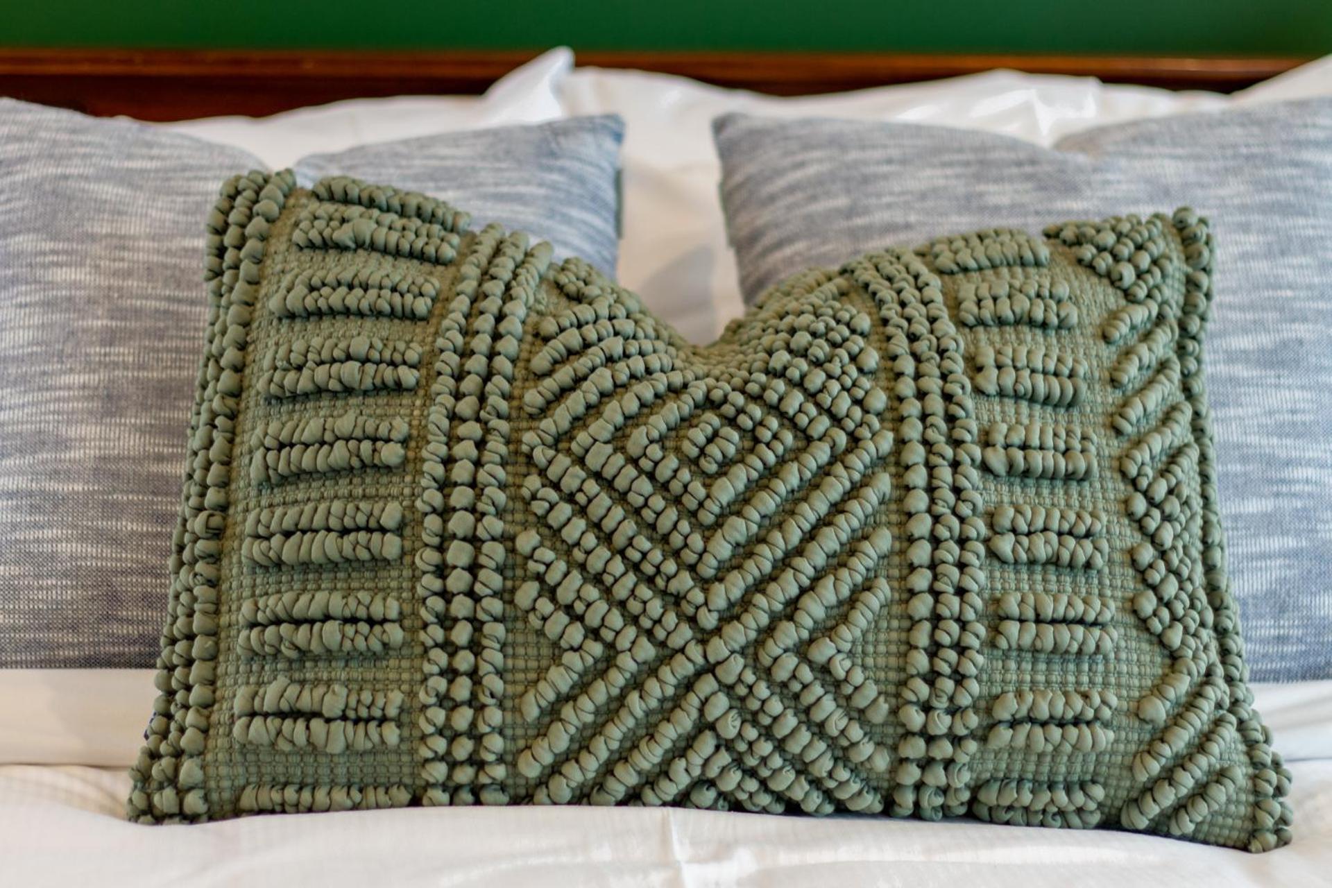 Gorgeous In Green - 2 Bed Central Oasis W/King Bed Christchurch Exteriör bild