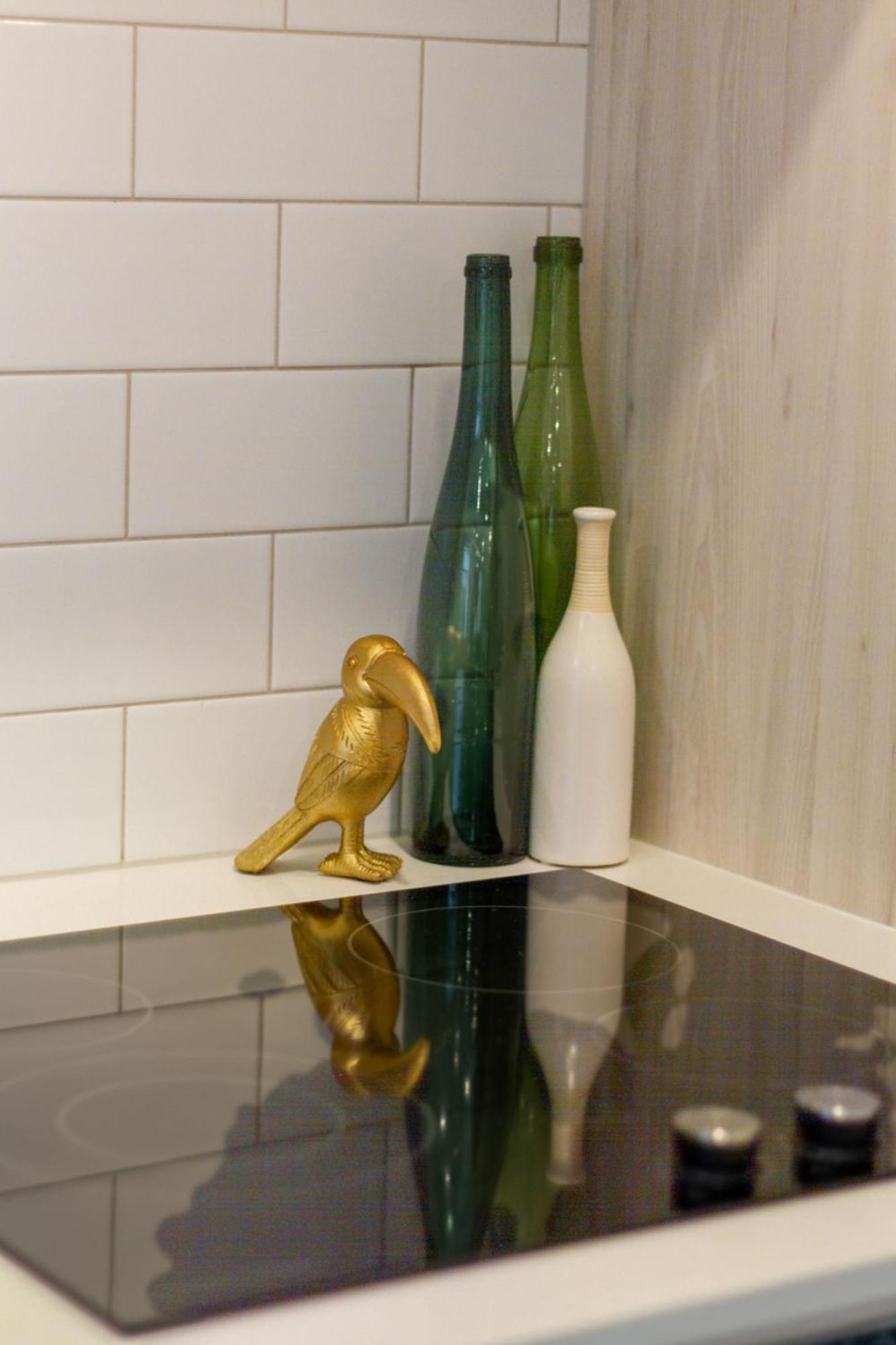 Gorgeous In Green - 2 Bed Central Oasis W/King Bed Christchurch Exteriör bild